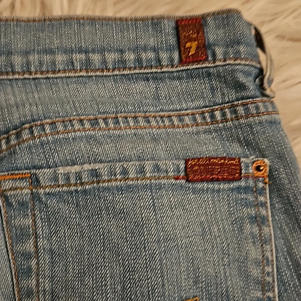 7 For All Mankind Light Wash Bootcut Jeans Size 29